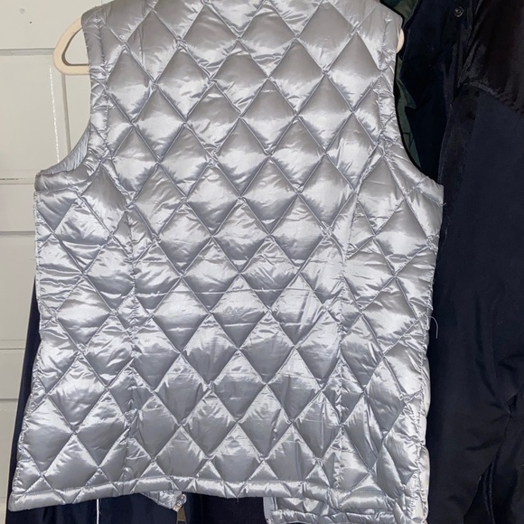 Calvin Klein Down Puffer Vest - Picture 3 of 3